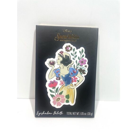 Disney Snow White and the Seven Dwarfs Eyeshadow Palette Mirror Taste Beauty New - Picture 1 of 4
